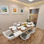 公寓 Modern 2-bedroom With Parking 瓦爾納