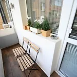 Modern 2-bedroom With Parking 公寓 瓦爾納
