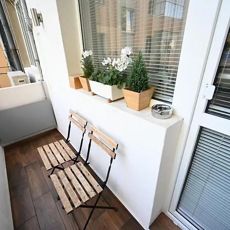 Modern 2-bedroom With Parking Apartment Varna