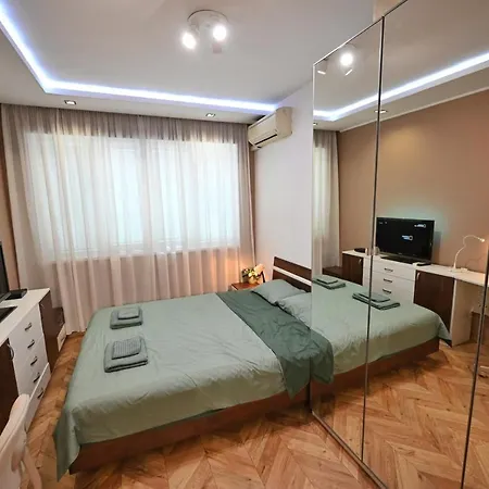 Daire Modern 2-bedroom With Parking