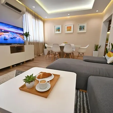 Modern 2-bedroom With Parking Appartement Varna